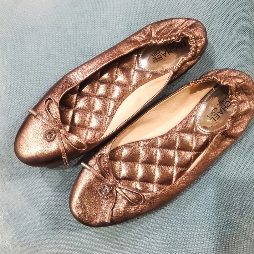 Michael kors comfortable flat shoes
